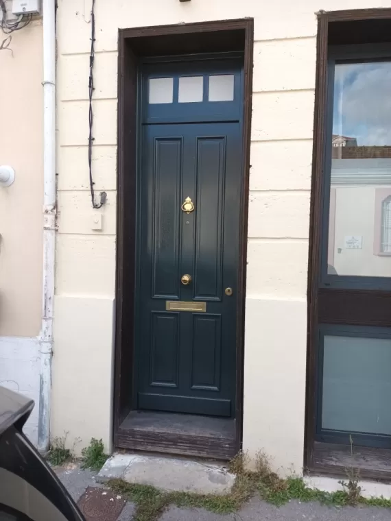 porte pose côte extérieur 