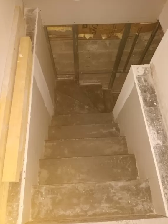maçonnerie création de escalier en béton 