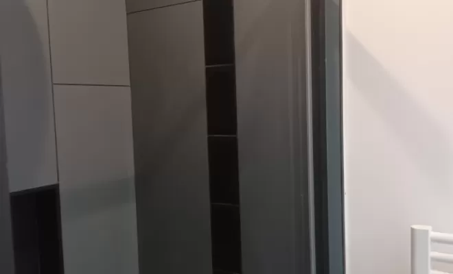 pose de portes de douche