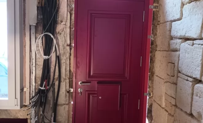 porte pose côte intérieur