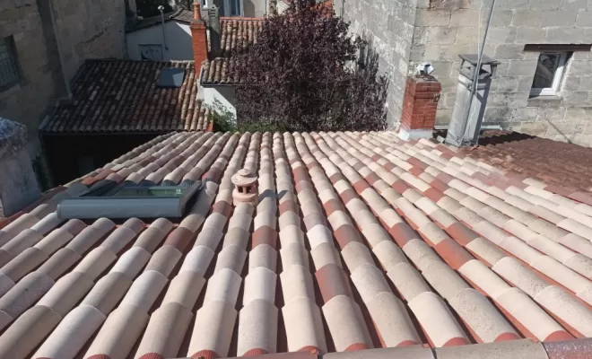 toit avec la toiture fini